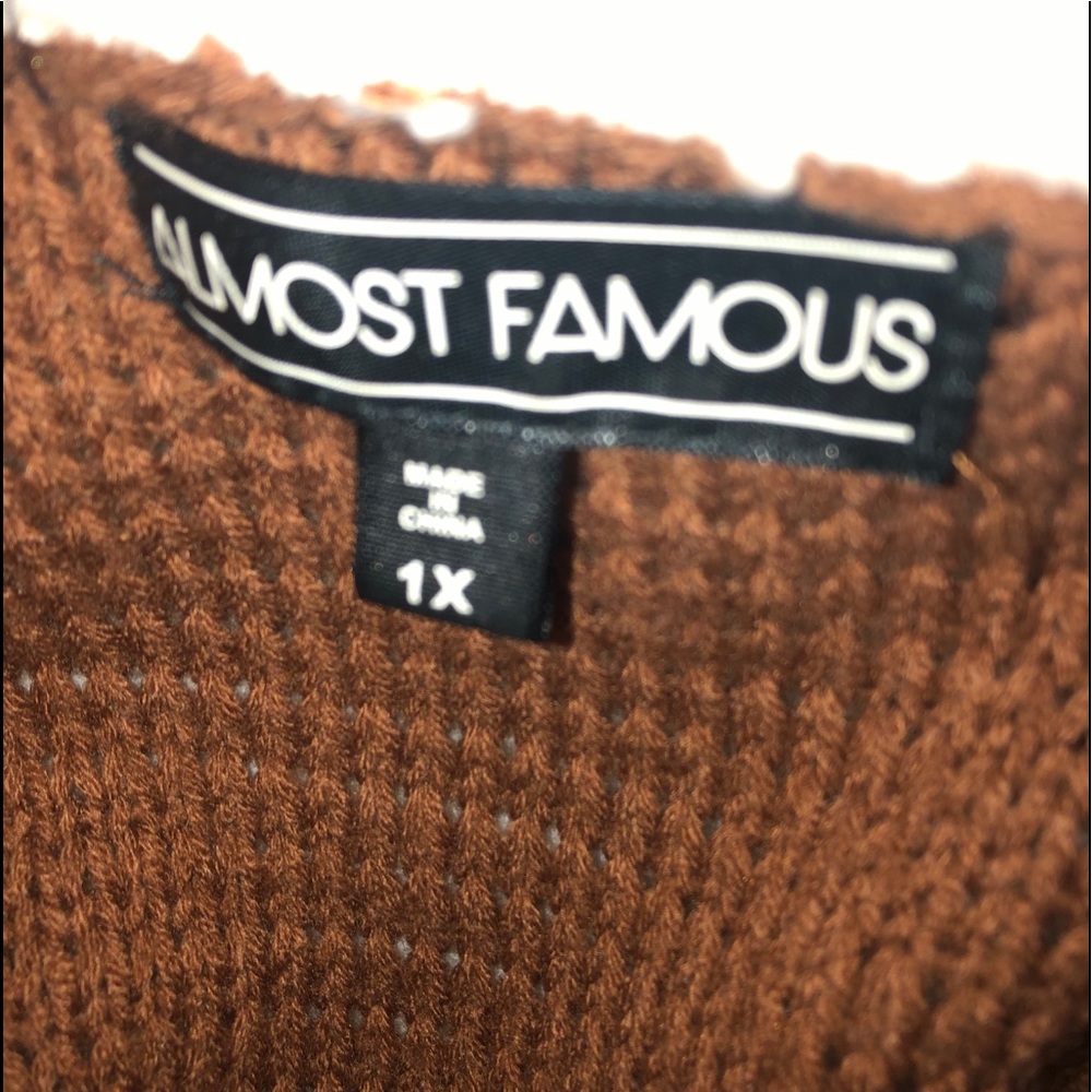 Vest - Picture 3 of 5